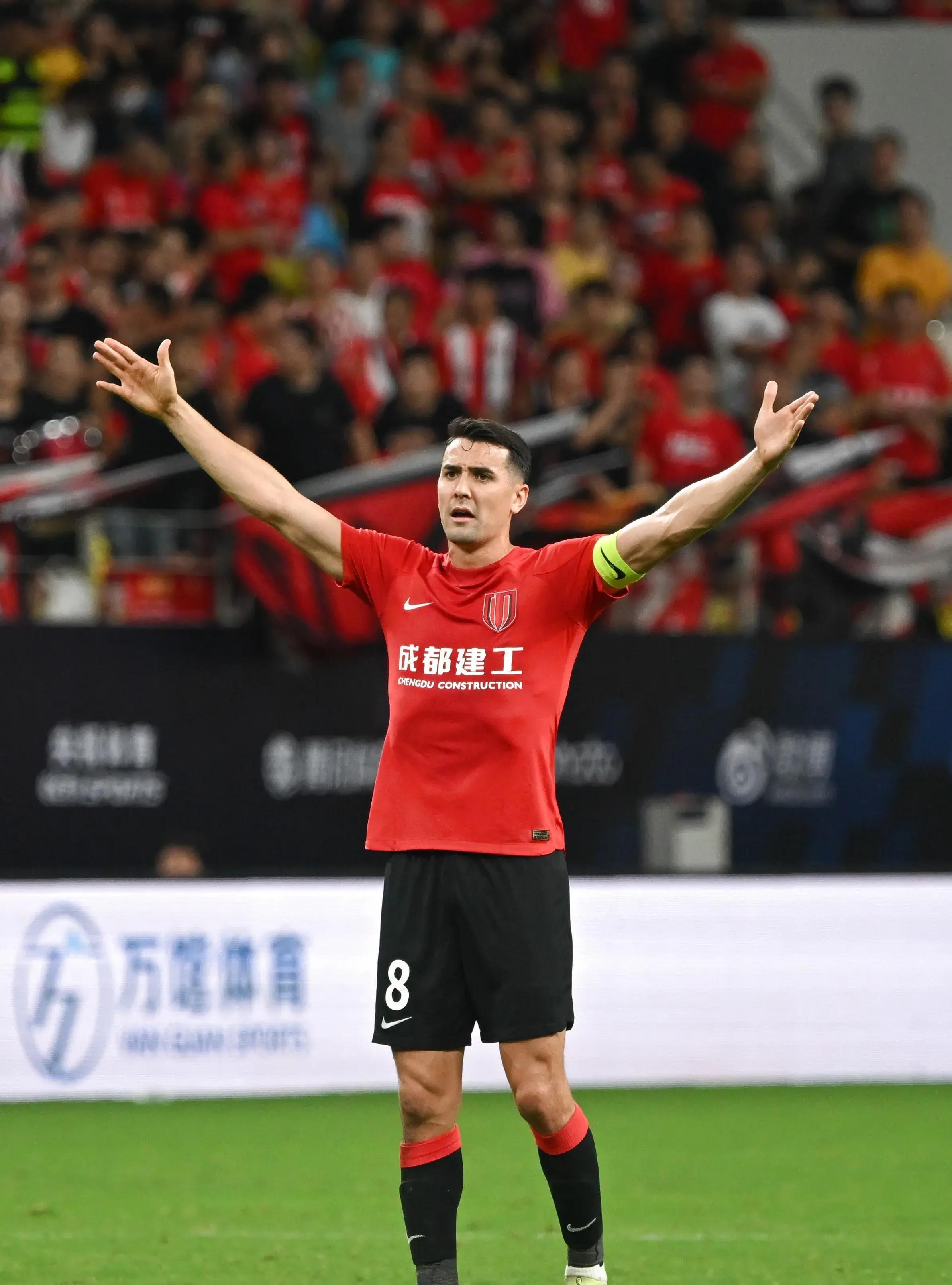 转会期西汉姆备战足总杯，状态回暖细节曝光，质疑声仍在，阵容厚度经受考验的简单介绍